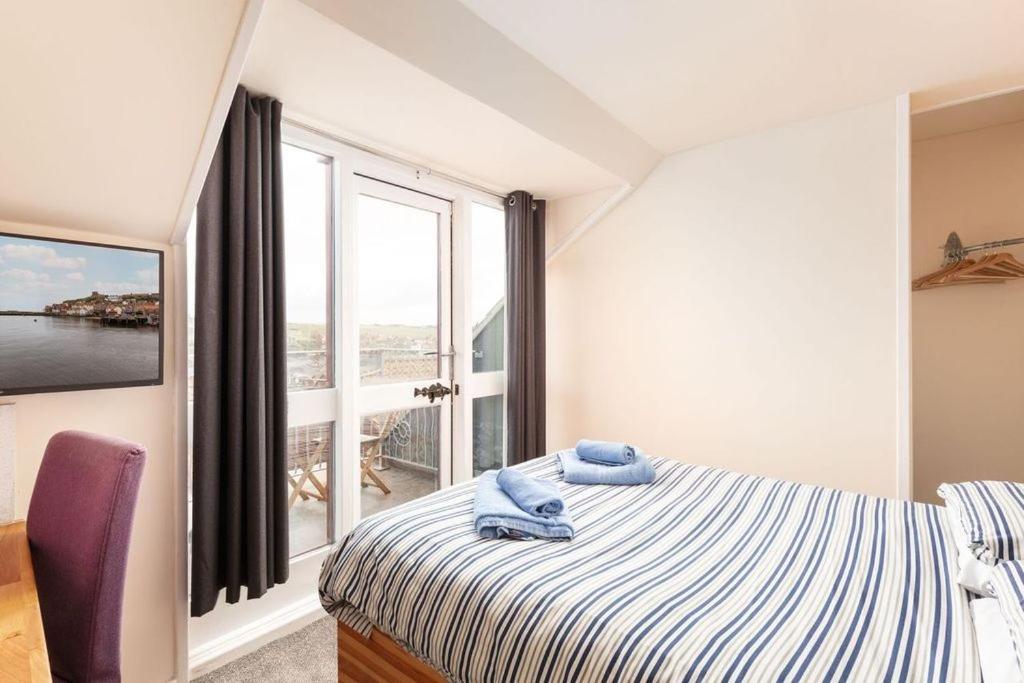 Silver Street Suites Whitby Ngoại thất bức ảnh