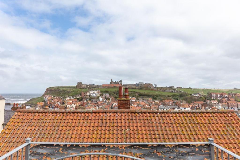 Silver Street Suites Whitby Ngoại thất bức ảnh
